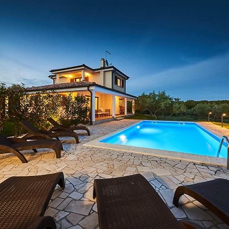 Villas Montrin Kastel Bagian luar foto