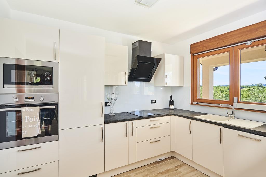 Villas Montrin Kastel Bagian luar foto
